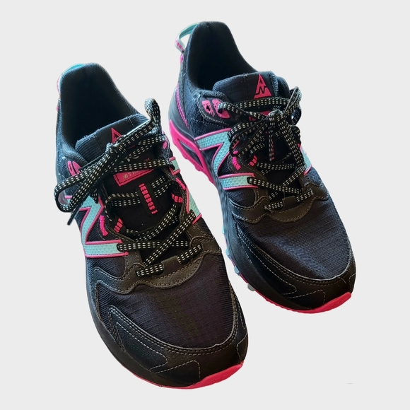 New Balance 410 Trail Running Shoes womans WT410BP7 - Picture 1 of 4